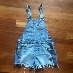 Blanknyc distressed denim blue jean overall shorts